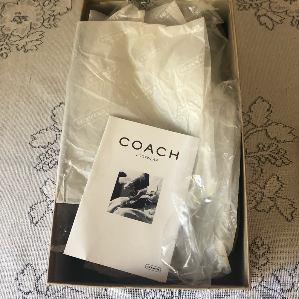 Women's Made in Italy Coach Melora Navy/Black Twill and Leather Heels. Size 9 B - Picture 13 of 16